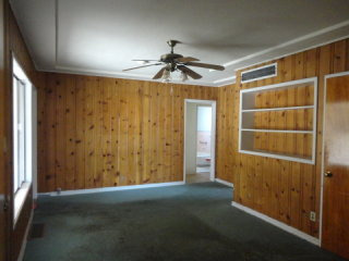 925 W Princeton Ave Fresno, CA, 93705..