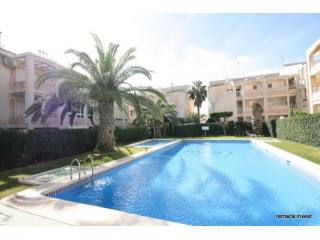 Beautiful 1 Bedroom Ground Floor..