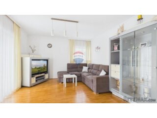 Rovinj - 4 apartmana, pogled na more, 500 m od plaže