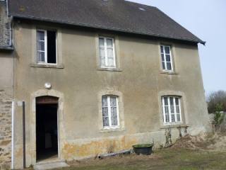 Farmhouse and Building to Renovate