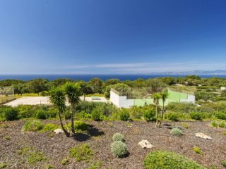 Penthouse With Stunning Sea Views In..