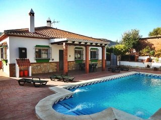 3 bedroom, 2 bathroom Villa, (build 151..