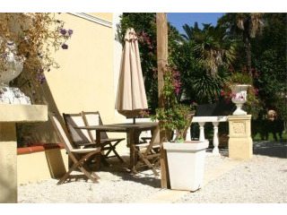 Beautiful 2 Bed Apartment And Garden..