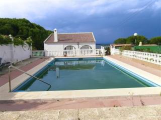 Villa - A very well situated 4 bedroom..