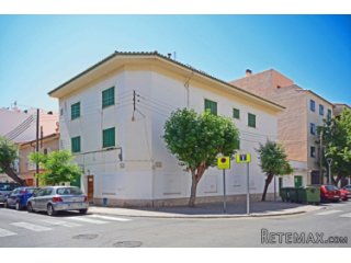 This lovely house, located in the heart of Puerto Pollensa..