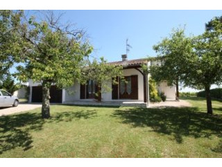 Charming 5 bedroomed house, in a..
