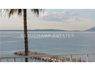 Magnificent apartment sea view..