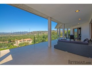 This modern villa has everything you can wish for set in a..