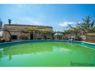 Great opportunity to buy a semi-finished project on the..