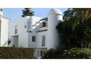 Town House - BANK..