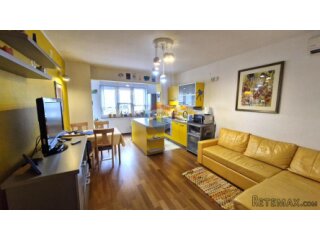 Istra, Pula, Centar - stan 62 m2, 2 balkona, parking, namješ