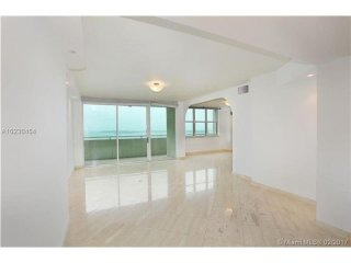 2 bedroom Flat For Sale: 800 Claughton..