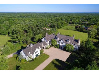 8 bedroom House For Sale: 465 Round..