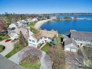 5 bedroom House For Sale: 150 DOLPHIN..