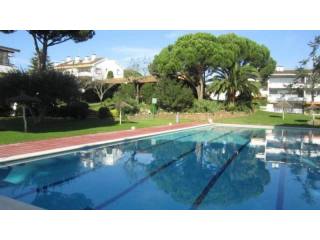 APARTMENT WITH SWIMMING POOL AND GARDEN..