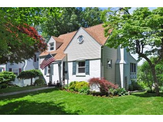 2 bedroom House For Sale: 19 aka 29 The..