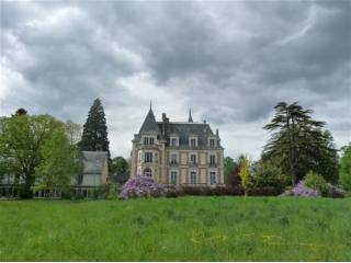 Impressive Chateau With Hotel/guest..