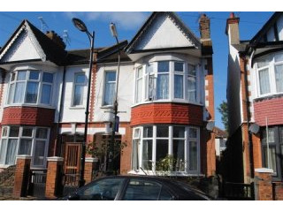St George's Park Avenue, Westcliff on..