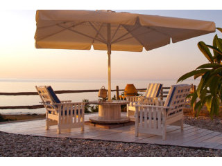 Palm View Cliff Edge Garden Apartment
