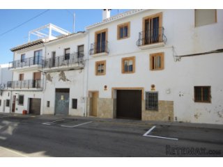 Byhus i central Altea