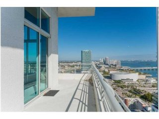 Miami, Fl 33132 (Mls # A10032548)