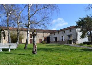 5 bedroom renovated stone house - Close..