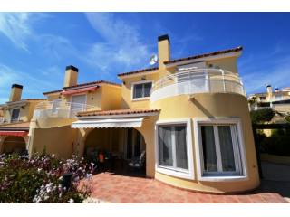 3 Bedrooms 2 Bathrooms Villa Gata*