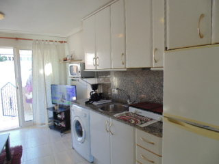 1 Bedroom Bungalow For Sale