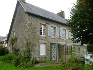 Savigny Le Vieux: Maison 5 Chambres.