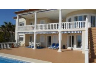 Splendid 4 bedroom villa with excellent..