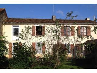 Ruffec property to renovate, just 5..