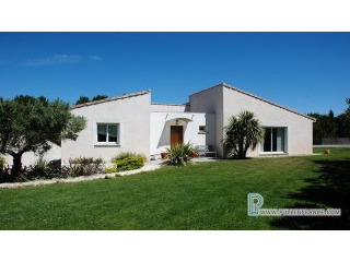 Stylish Contemporary Villa With Pool..