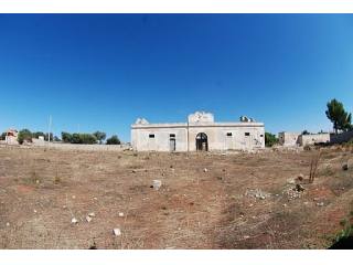 Stunning antique farmhouse, with sea..