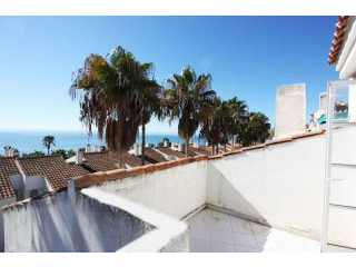 2 bedroom town house for sale