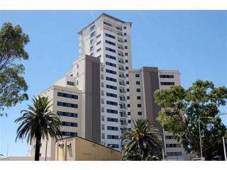 2 bed apartment in Kings Wharf