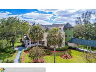 6 bedroom House For Sale: 7741 NW 39 Ave