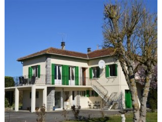 Immaculate family home, large garden..