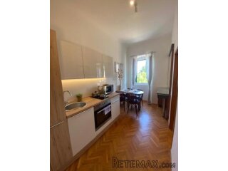 Opatija, CENTAR, DUGOROČAN najam