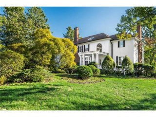 6 bedroom House For Sale: 30 Club Road..