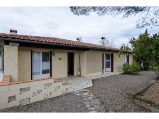 Bungalow With Wooded Garden And..