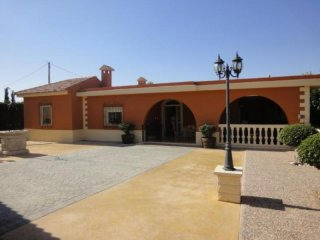 Modern villa with pool in Aspe (Ref...