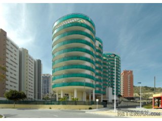 Los apartamentos se encuentran en una urbanización privada..