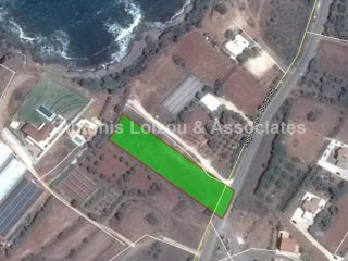 3,250 m2 beach front agricultural field..