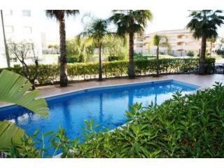 2 Bedrooms Flat For Sale - Faro