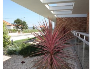 2 bedroom apartment in a good location..