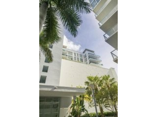 2 bedroom Flat For Sale: 201 AQUA AV #..