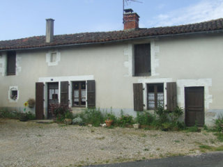 Detached 3 Bedroom Stone House
