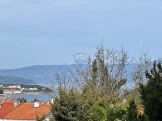Otok Krk,Malinska,stan s pogledom na more,prizemlje,parking