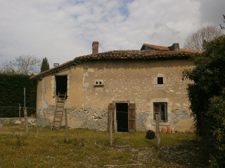Old Stone House To Renovate On 980m2