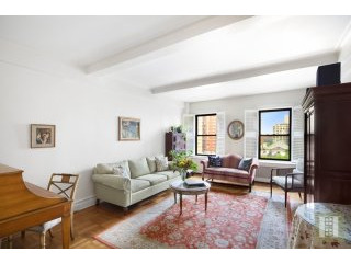 2 bedroom Apartment For Sale: 130 EAST..